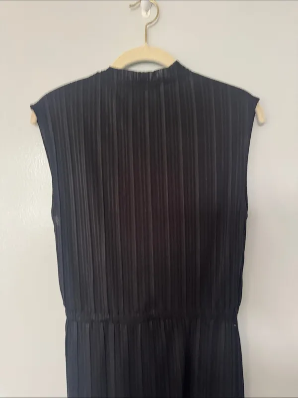 Zara Women's Black Sleeveless Pleated Midi Dress with Tie Waist Size M - Image 4