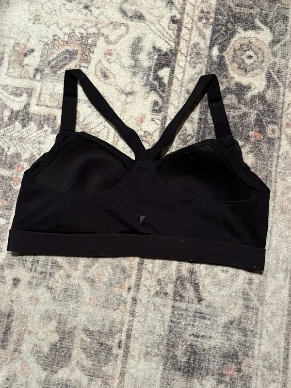 Women’s Black Old Navy Sports Bra - Image 2