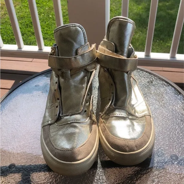 Madden Girl Silver Gold Hi Top Shoes 7 Women - Image 2