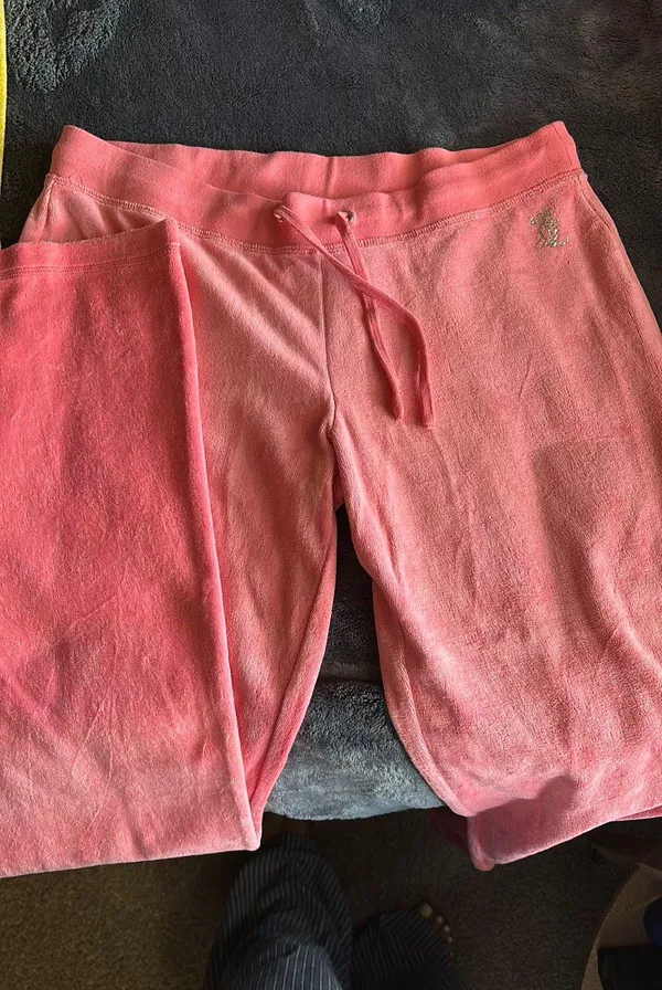 Juicy Couture Sweat Suit - Image 6