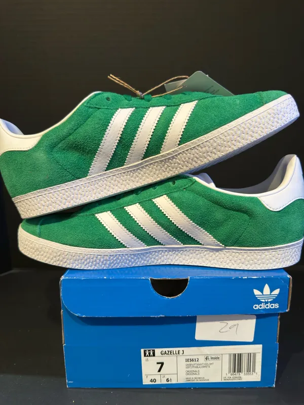 Adidas Gazelle J size 7Y/8W - Image 2