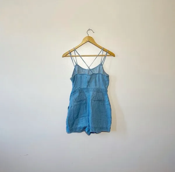 SALE! Blue LOFT Chambray Linen Blend Romper Size 0P EUC - Image 2