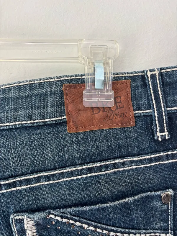 BKE Payton Jean Shorts Dark Wash Contrast Denim Bermuda Lightly Distressed - Image 5