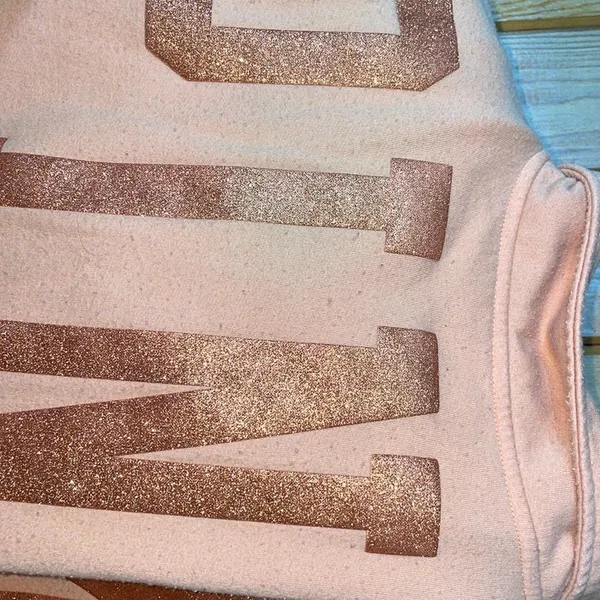 Pink Victoria’s Secret crew neck pullover sweatshirt sparkly pink/peach size XL​ - Image 9