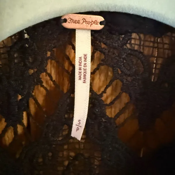 FREE PEOPLE crochet sun down sheer button down collared cover up - Image 2