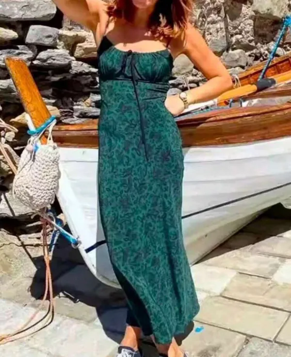 NEW in Bag Green & Black Floral Dress - Image 2