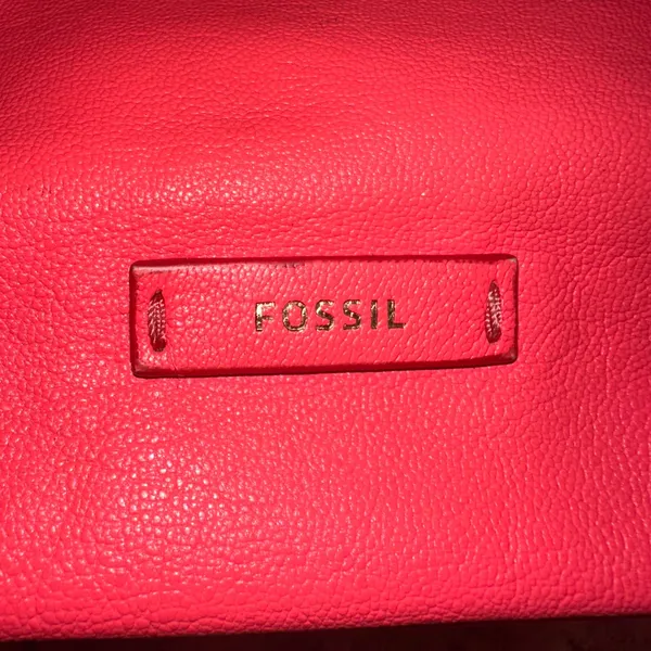 Fossil‎ Crossbody Bag bright Pink Leather Adjustable Strap Key Accent - Image 2