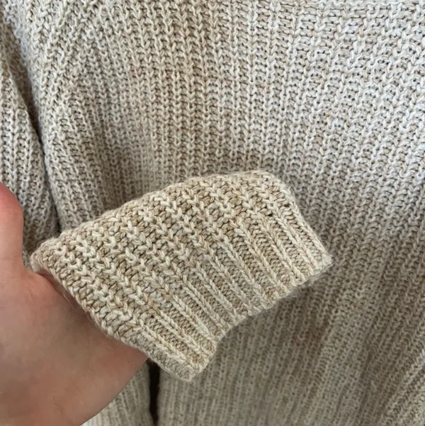 Sweater - Image 4