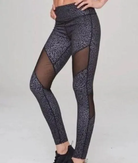 Alo Varley leggings elephant print - Image 6
