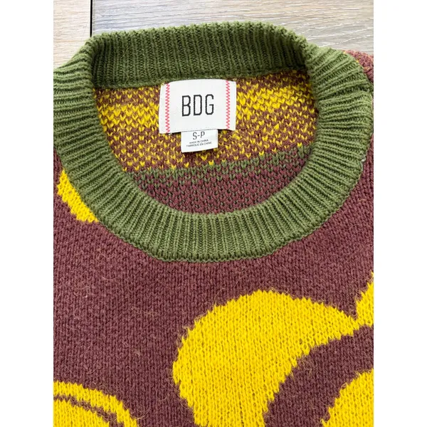 BDG Urban Outfitters Cropped Graphic Sweater Womens Small Retro Pattern Knit - Image 5