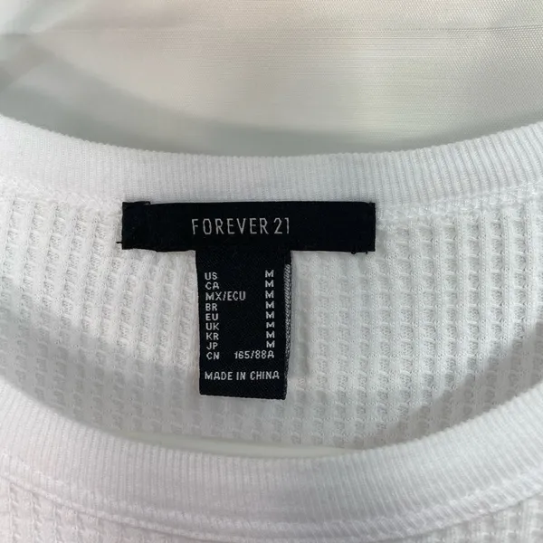 Forever 21 women’s solid white waffle knit short sleeve 100% cotton casual shirt - Image 3