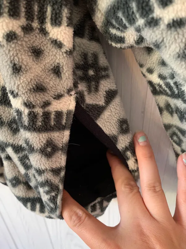 Vintage L.L. Bean Fleece Sweater - Image 4