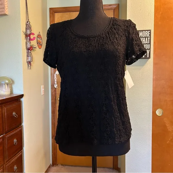 Biyaycda vintage dead stock black lace short sleeve top lined career size M - Image 2