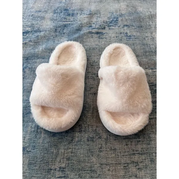 Cream Faux Fur Platform Slipper Slides Euro 40 - 41 US Size 7.5 - Image 2
