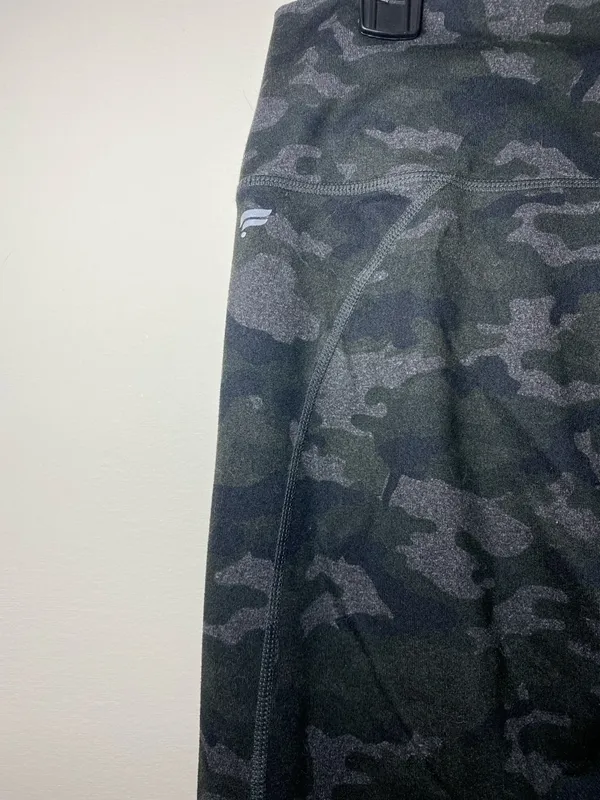 FABLETICS "Powerhold" Charcoal Black Camo Athletic Leggings SZ large $ 84.95 - Image 3