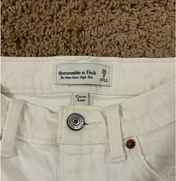 Abercrombie The Mom Shorts High-Rise Curve Love - Image 3