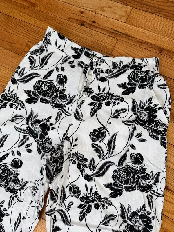 Marc New York Linen Buttons Black & White Floral Wide-Leg Pants Sz M coastal - Image 4