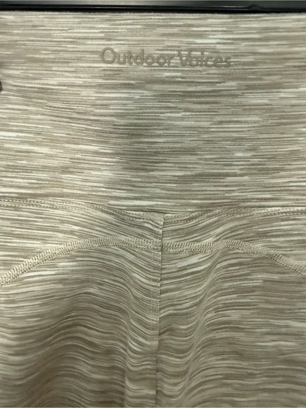 Outdoor Voices Flow 7" Bike Shorts Heathered Oatmeal Size S Small - Image 9