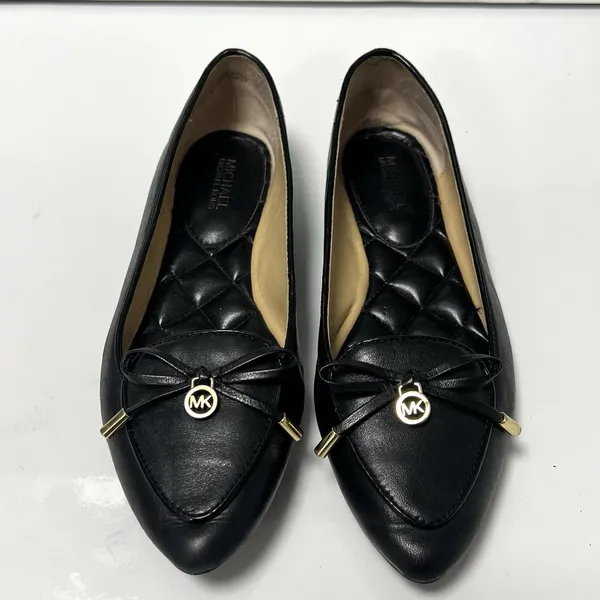 Michael Kors Loafers Flats Black Leather Shoes Gold Bow Tassel Women’s Size 5.5 - Image 2