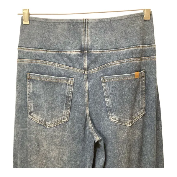 Halara Flex High Waisted Wide Leg Jeans in Medium Blue Wash Size Medium EUC - Image 6