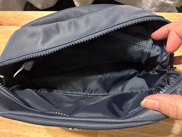 lululemon City Essentials Pouch Zippered Organizer NWT 4L Oil Grey - Image 5