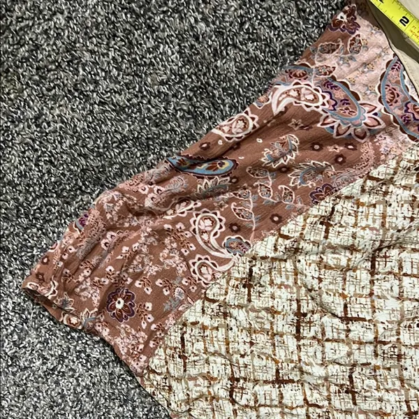 Gimmicks by BKE Women's Beige and Pink Patchwork Top - Image 5