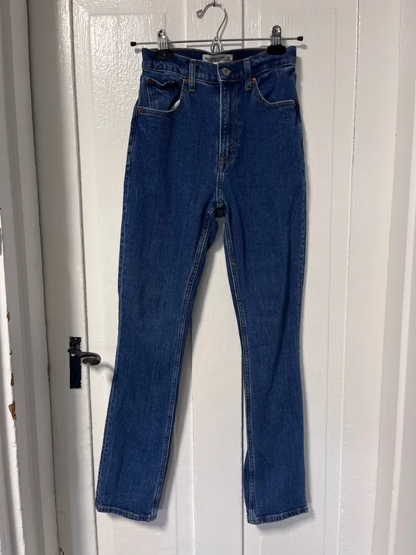 Abercrombie Curve Love Short Ultra High Rise 90s slim straight size 24 - Image 3