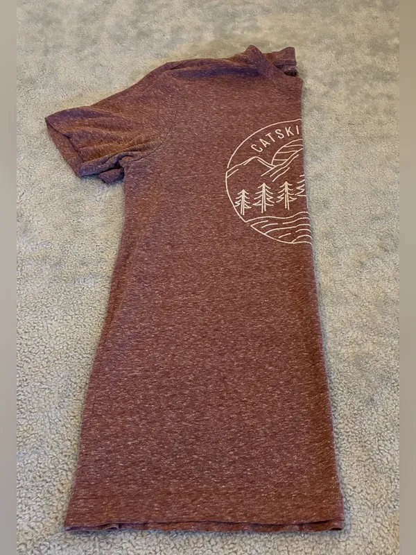 Women’s Aeropostale Heather Maroon Short Sleeve Graphic Tee Size Medium - Image 6
