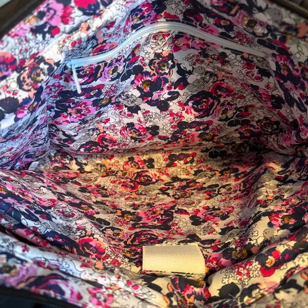 Vera Bradley Large Quilted Black Tote Bag - Image 9
