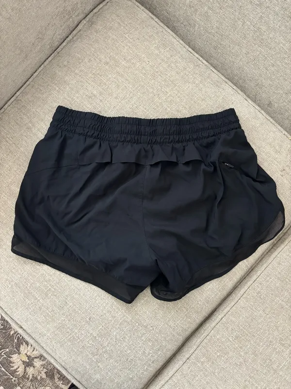 Athleta Mesh Racer Shorts 4" Run Shorts - Image 2