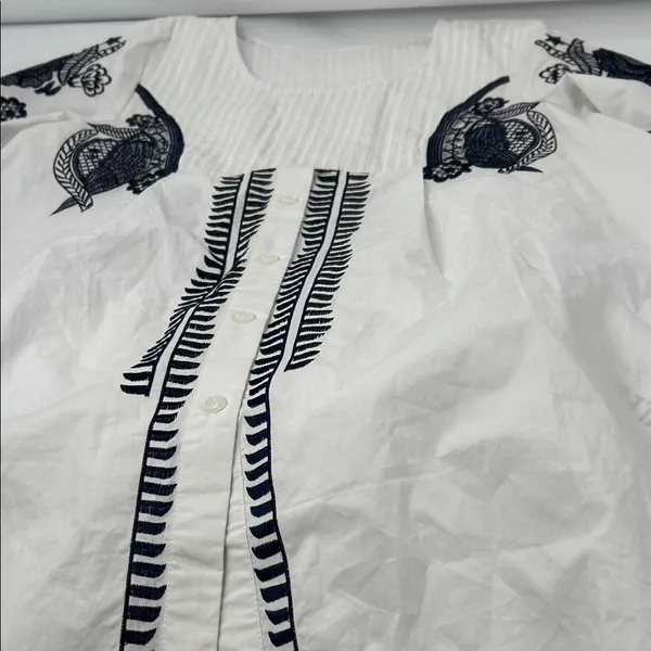Embroidered White and Black Mini Dress - Image 15