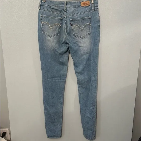 Levi's Women Jeans 535 Super Skinny Legging Light Wash Denim 1M - Image 4