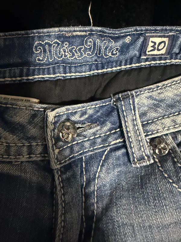 Miss Me Bootcut Low Rise Medium Wash Jeans Size 30. Embroidered, Embellished - Image 5