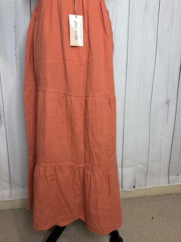 New In Maxi Dress Sz L Light Rust Red Open Back Ladder Strap Smocked Front NWT - Image 9