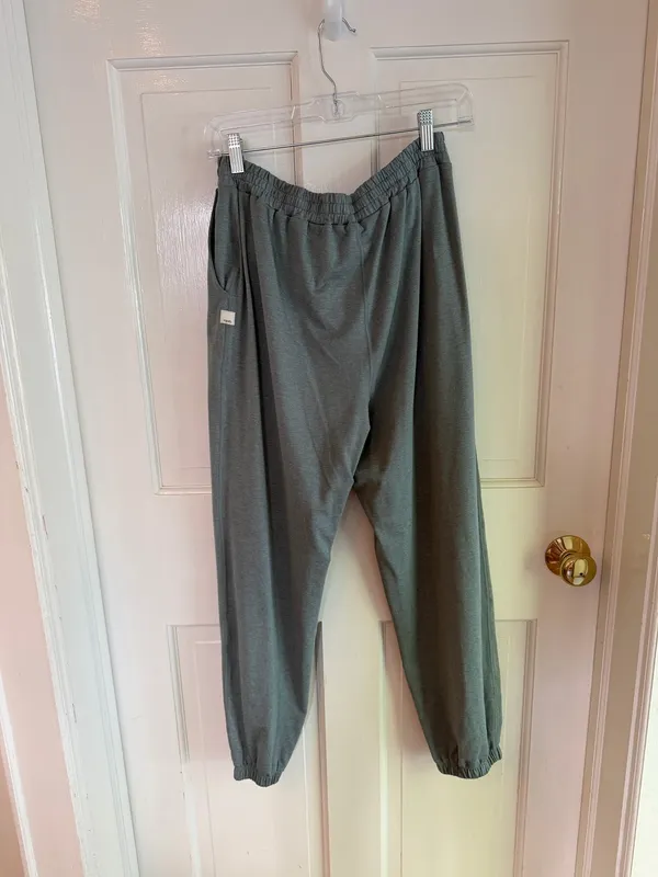 Vuori Green Performance Joggers - Image 7