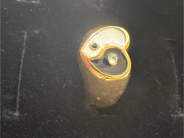 Gold Heart Yin Yang Enamel Ring - Black & White - Image 8