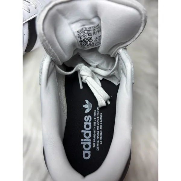 Adidas Women's Casual White Sneakers Size 8 - New With Box - Image 6