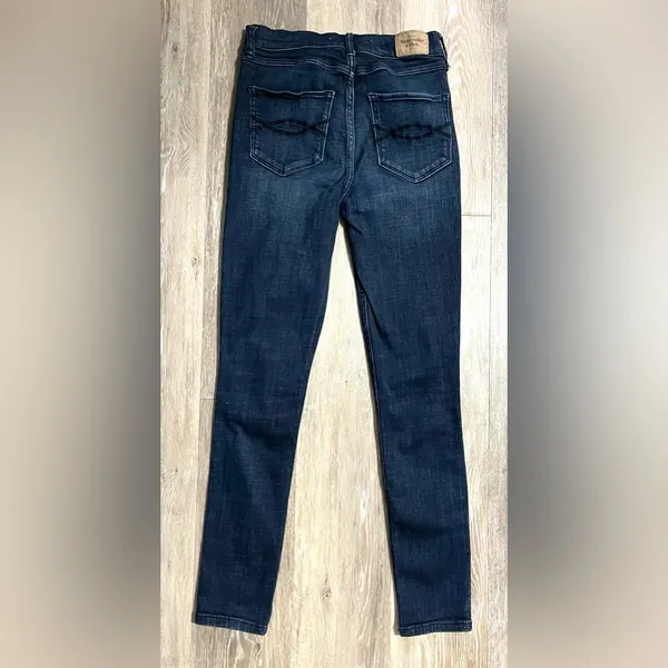 Abercrombie & Fitch Dark Wash Skinny Jeans Size 0R - Image 7