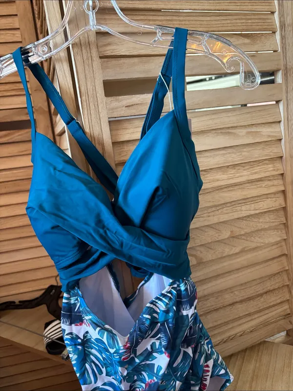 Eomenie Teal Green& Tropical Print One-Piece Maternity Swimsuit Medium NWT - Image 2