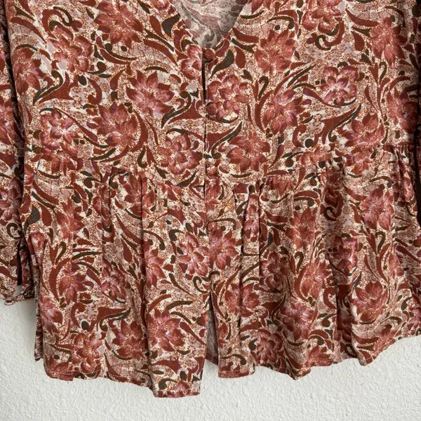 O’Neill pink and brown tropical floral peplum button blouse 3/4 sleeve size M - Image 2