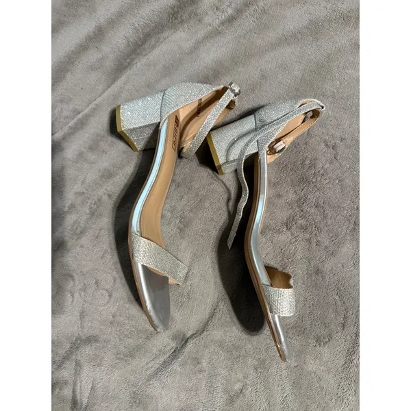 IDIFU Women's IN3 Amy Block Heel Dress Sandals Open‎ Toe Size 9 Silver Glitter - Image 5