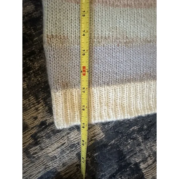 Women's Sweater Vest Button Down Wool Blend Size Medium Vintage Pastel V-neck - Image 5