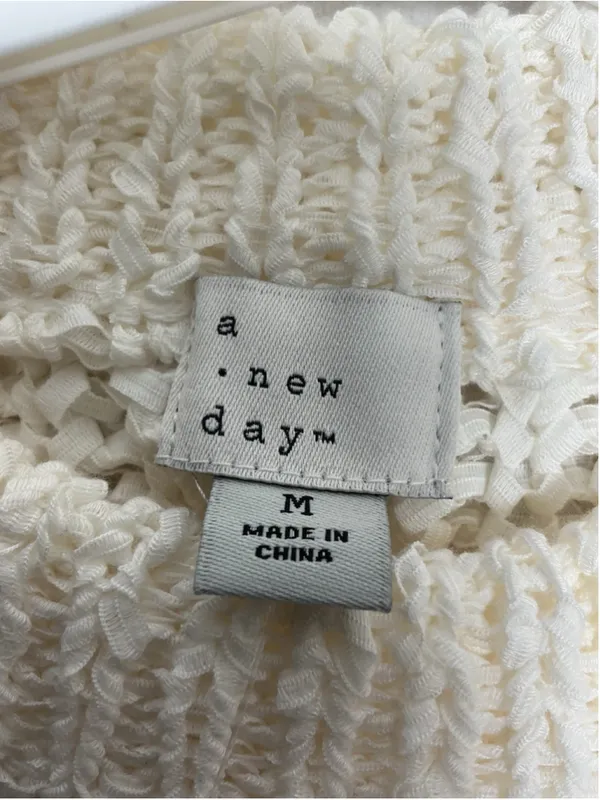 Womans NWT A New Day Long Sleeve Sweater Medium Cream - Image 3