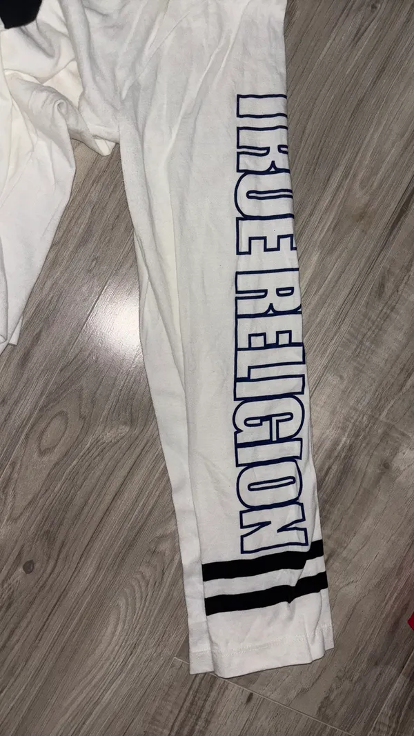 True Religion Long Sleeve - Image 3