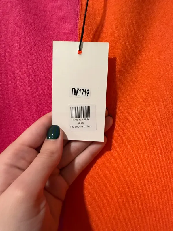 orange and pink summer shirt Size M - Image 4