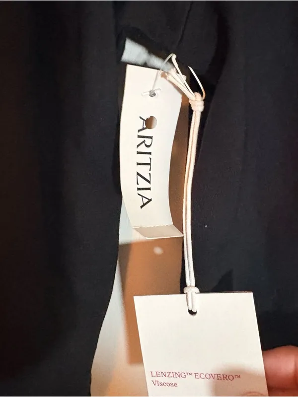 Sunday Best Cropped Tie-Front Blouse from Aritzia. - Image 5