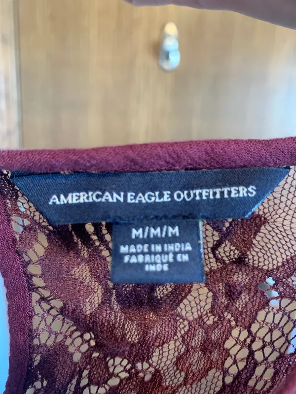 American Eagle Flowy Lace Top - Image 4