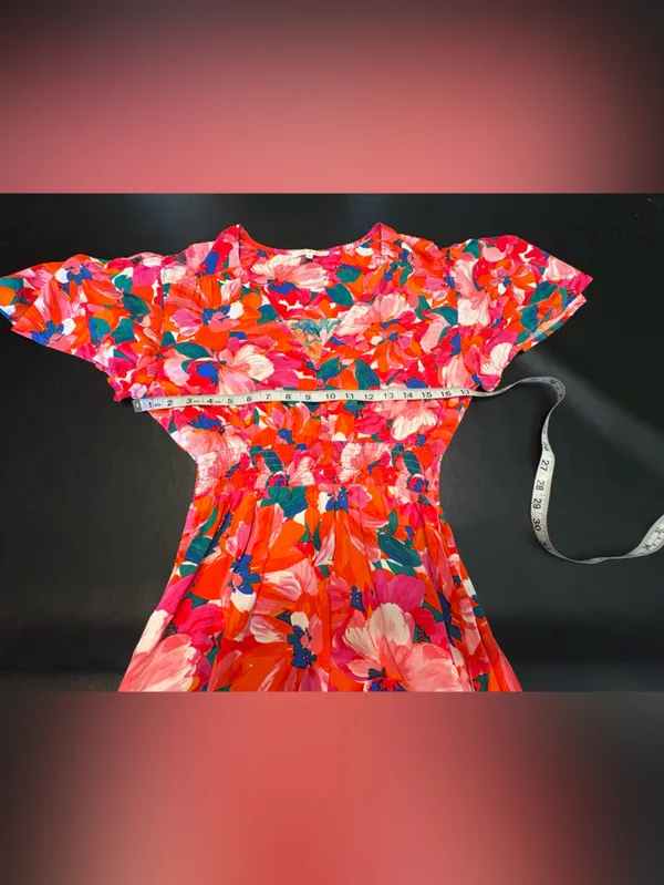 Abel the Label floral print dress with smocked waist and a high-low hem size M - Image 7