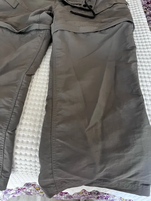The North Face Convertible Cargo Shorts/Pants- Slate Gray Size 14 - Image 5