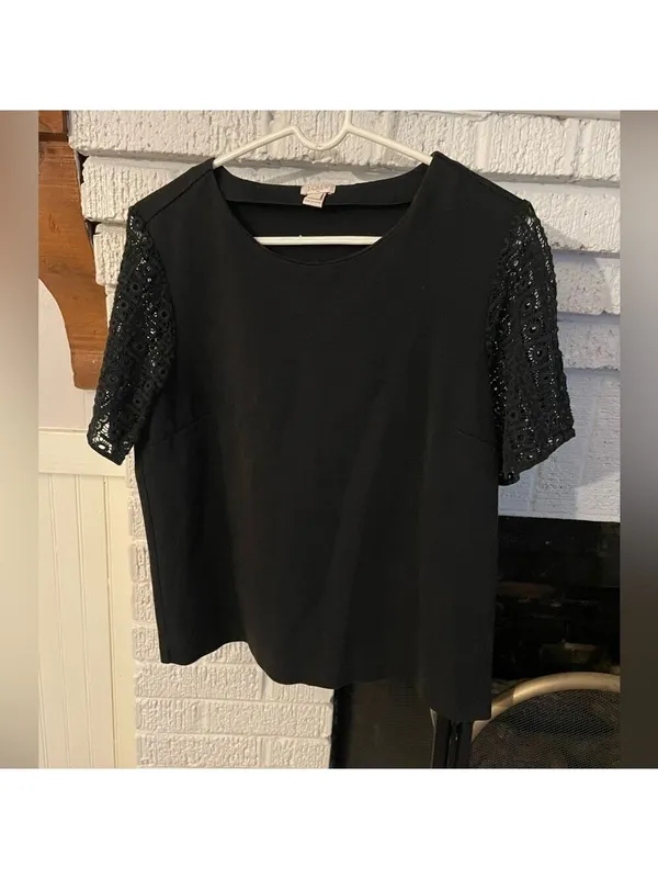 J Crew Women's Top Black Eyelet Lace Short Sleeve Shirt blouse - Image 6